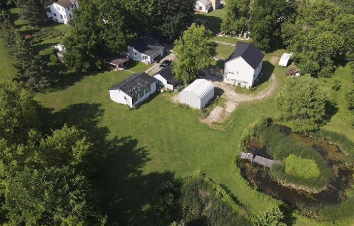 27 John Street, West Grey, Ontario N0G 1S0