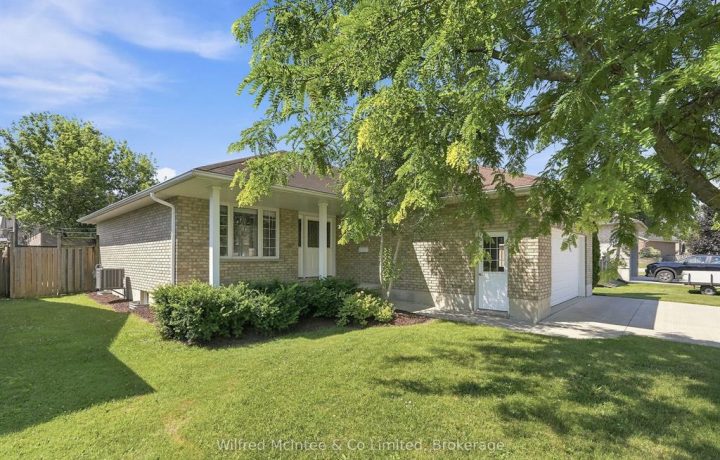757 17th Street, Hanover, Ontario N4N 3W8