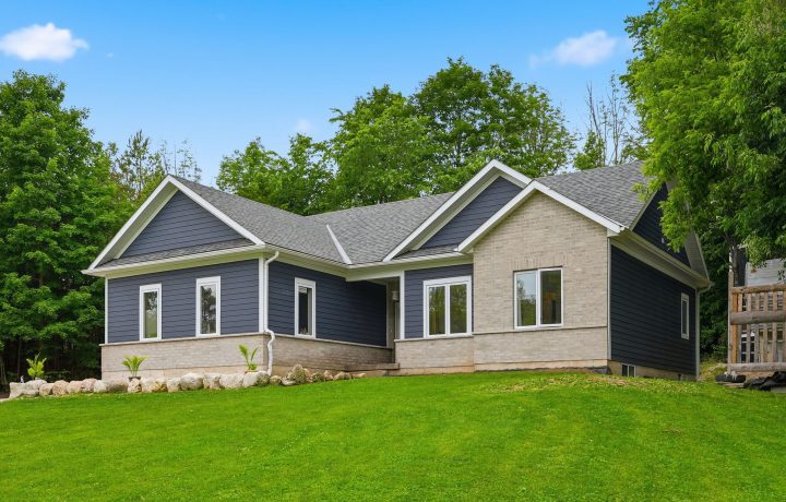 316040 6 Highway, Chatsworth, Ontario N0H 2V0