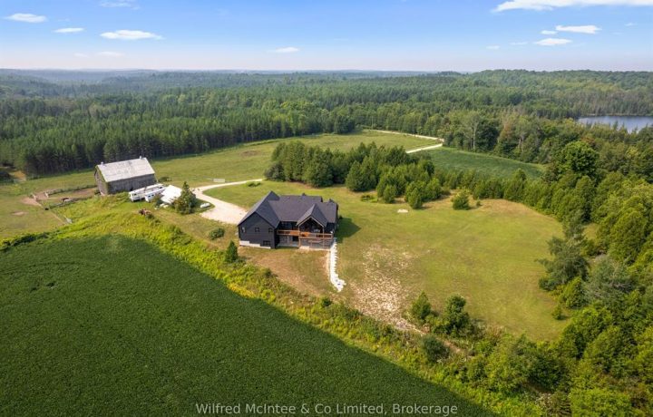 574461 SIDEROAD 40, West Grey